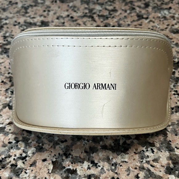 Giorgio Armani Sunglasses - Picture 5 of 6